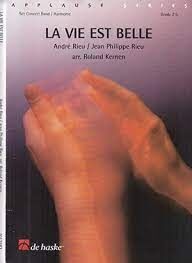 La Vie est Belle (concierto banda)